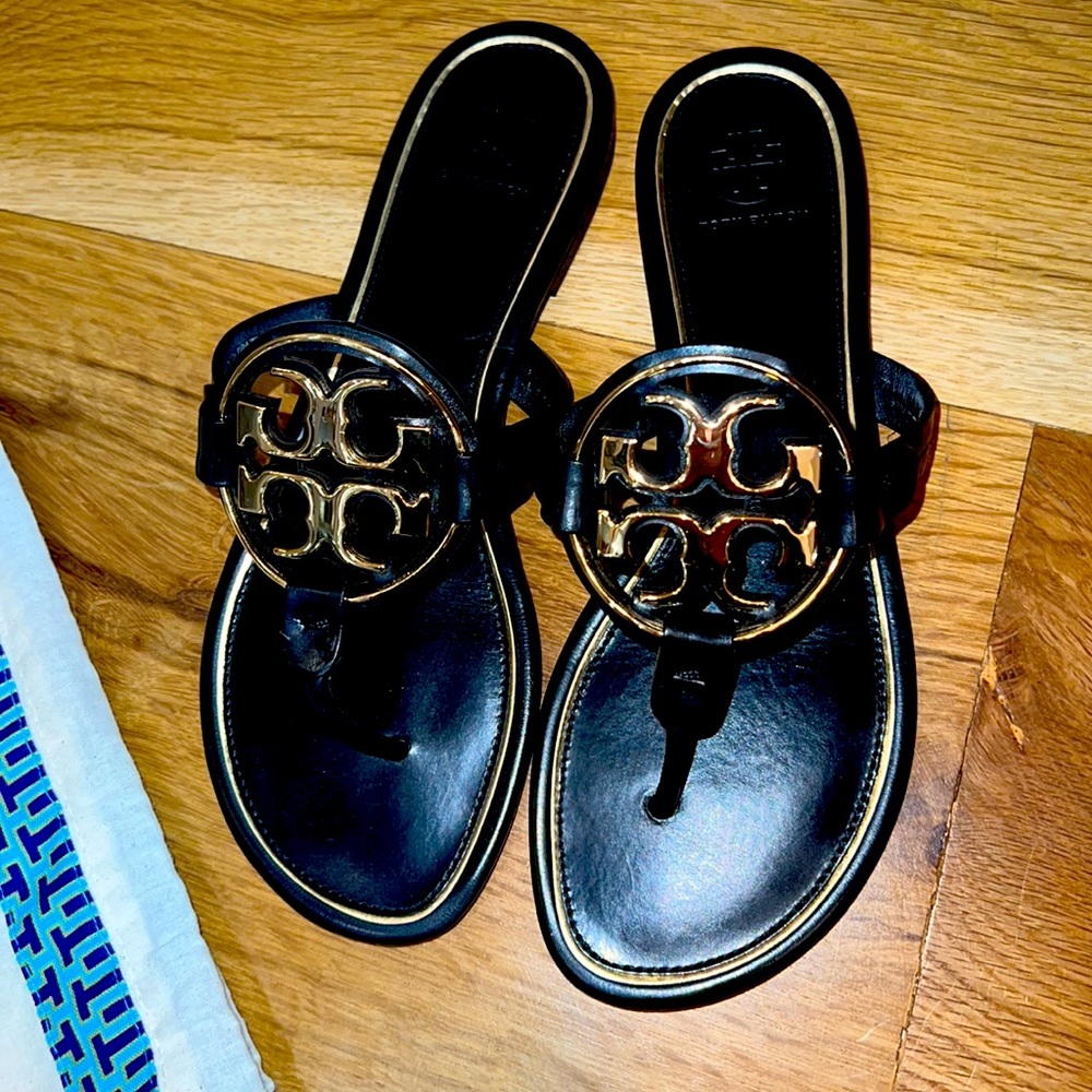 Tory Burch Miller Metal Sandals Size 7 , Matte Black with Gold Logo .